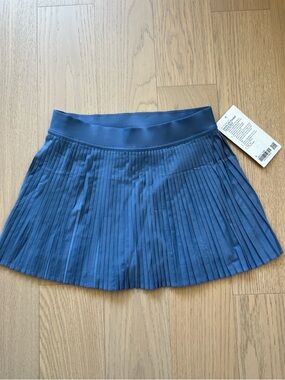NWT Lululemon varsity HR pleated tennis skirt in blue women’s size 6